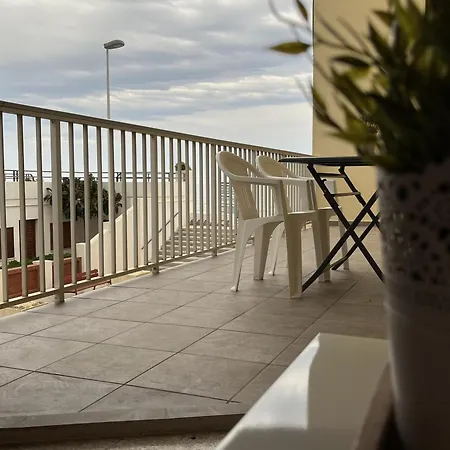 Edificio Turia En Primera Linea De Playa Tavernes de Valldigna